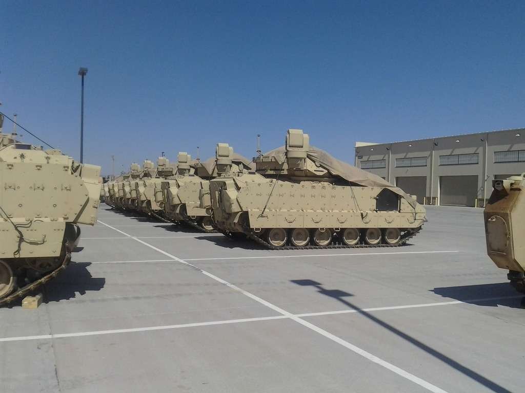 military soldier army vehicle equipment weapon 1022455 pxhere.com